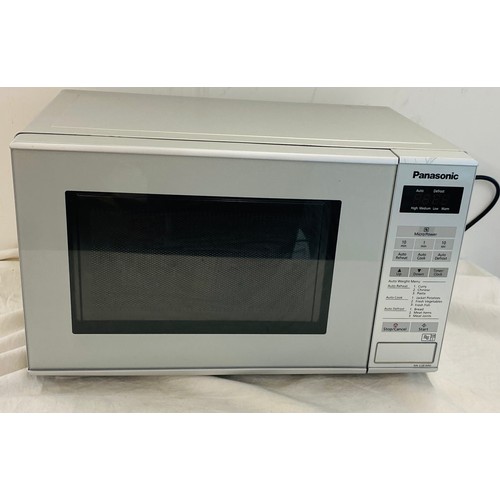 192 - Panasonic microwave - working order