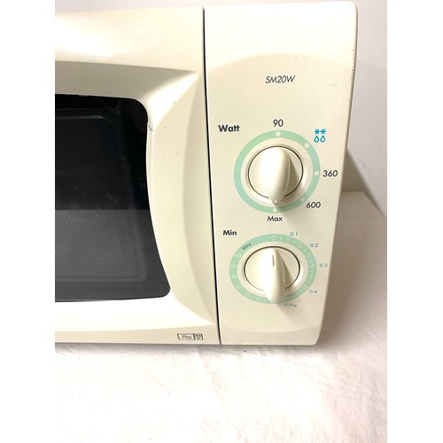 244 - Goodmans 800W microwave