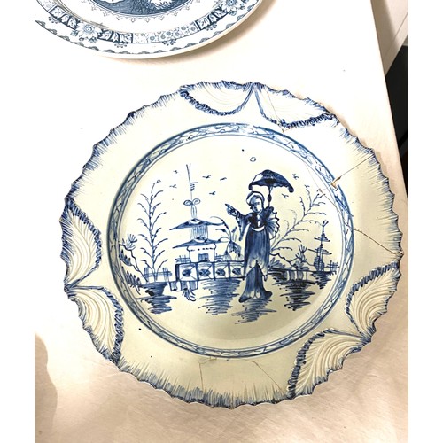 110 - 5 Blue and white period plates