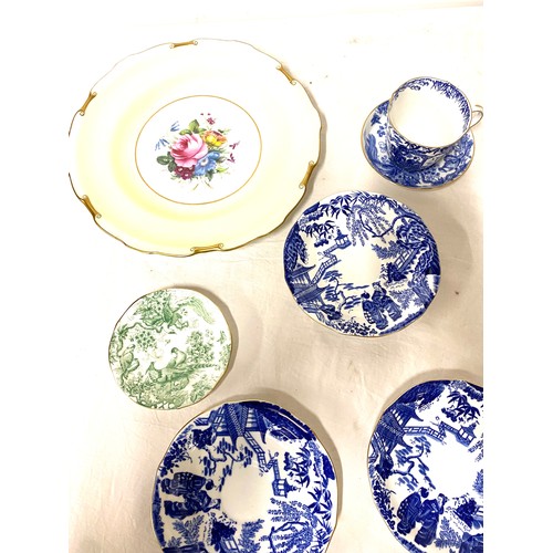 154 - Large selection of crown derby pottery to include, crown derby border plate, chatsworth plate etc