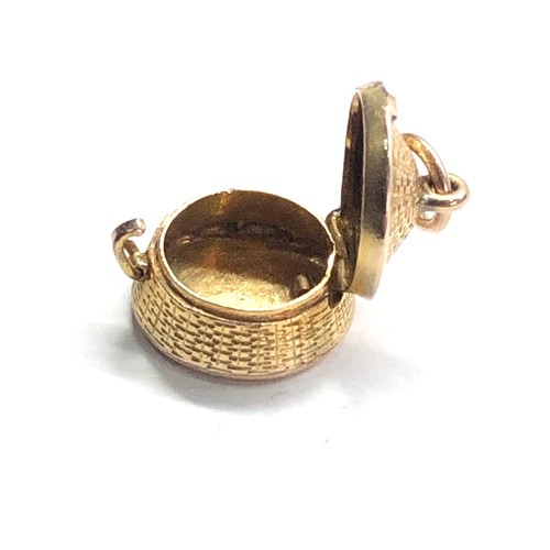 78 - Antique 9ct gold basket charm 2.5g