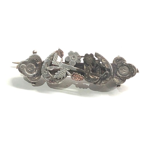 488 - 2 victorian silver brooches