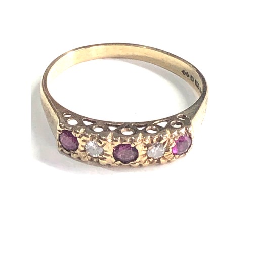 71 - Vintage 9ct gold diamond & ruby ring weight 2g