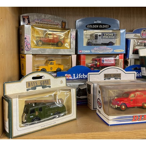 152 - Large selection of die cast cars includes dinky, corgy and days gone