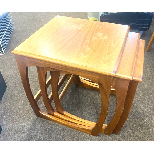 408 - Nest of 3 teak tables