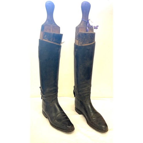 74 - Pair mens vintage leather riding boots, with stretchers