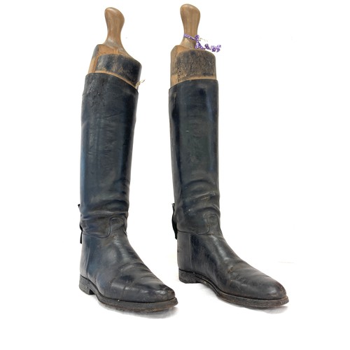 74 - Pair mens vintage leather riding boots, with stretchers