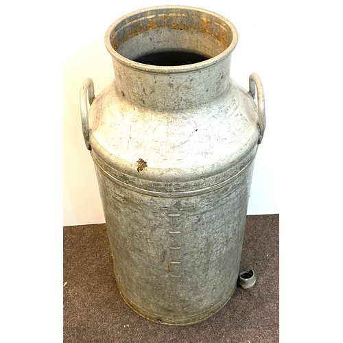 216 - Vintage stainless steel milk churn: C Summerfield Ltd and Sons, Irish Ingborough overall height 28 i... 