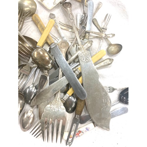 75 - Selection silver plated cutlery etc