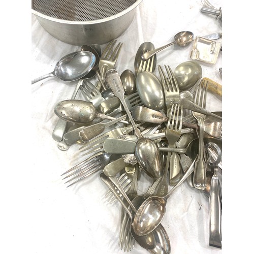 75 - Selection silver plated cutlery etc