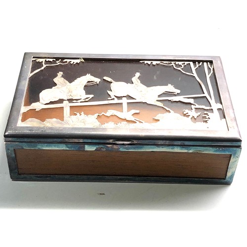 93 - Large Silver plate hunting scene Cigar box measures approx 23cm by 14cm height 7cm