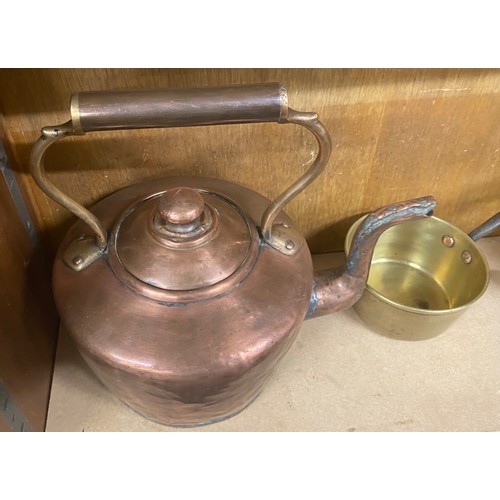 100 - 2 Brass kettles and a copper pan