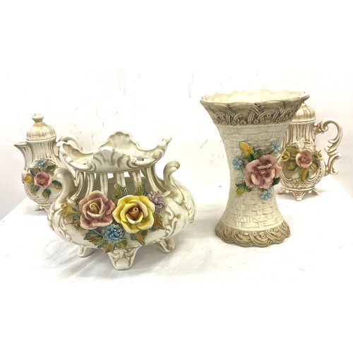 118 - 4 Pieces of Capodimonte ornaments