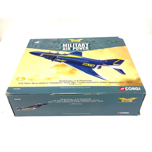 133 - Corgi AA33209 McDonnell Douglas F-4 Phantom US Navy Blue Angels model 1:72, Limited edition