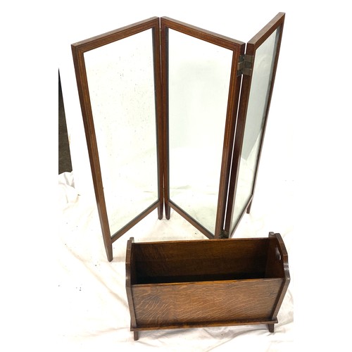 486 - Inlaid wooden and glass fire screen, Oak magazine rack