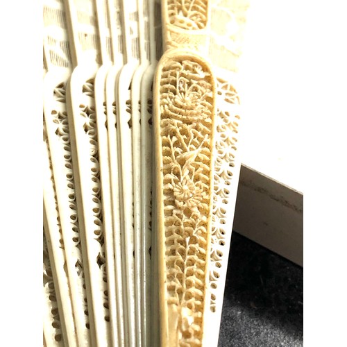 489 - Antique Early 19th century Chinese carved ivory brise fan missing 1 panel measures approx 25cm