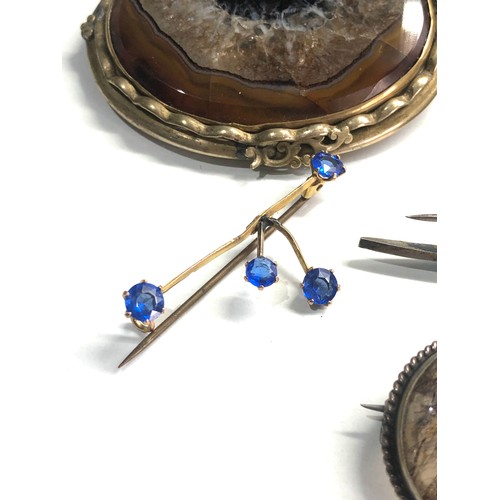 382 - Selection of antique jewellery items some in need of repair