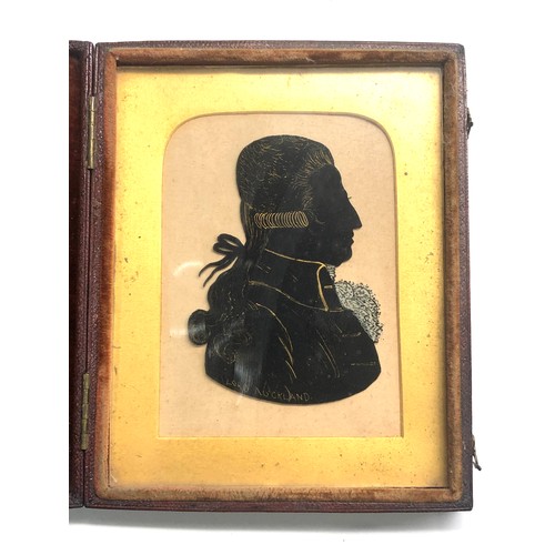 490 - Antique silhouette in case 19th century