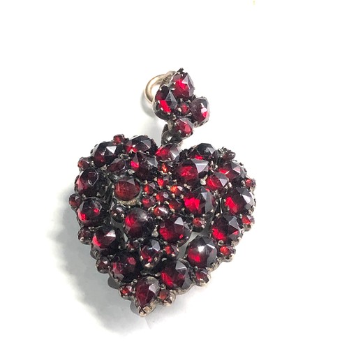 311 - Antique bohemian garnet pendant locket