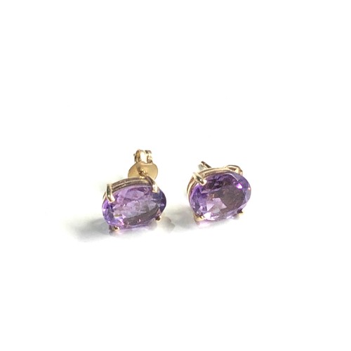 317 - 9ct gold amethyst earrings weight 2.2g