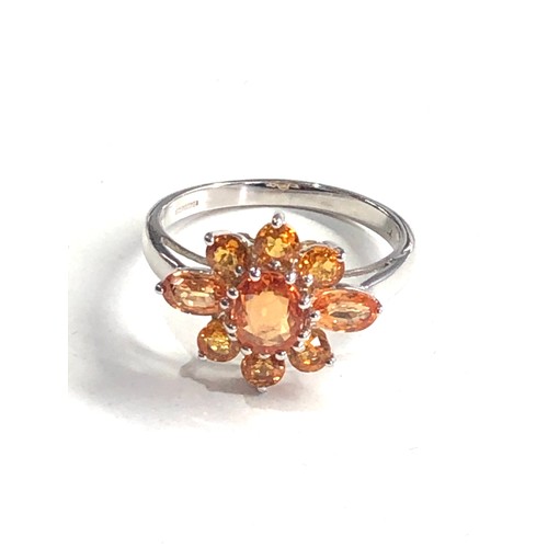 304 - 9ct gold orange sapphire ring weight 2.8g