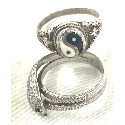 460 - Four silver rings includes snake ring, Jasperware ring etc weight approx 22.5g