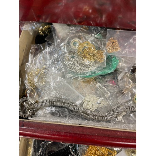 498 - Large selection of assorted costume jewellery and jewellery case