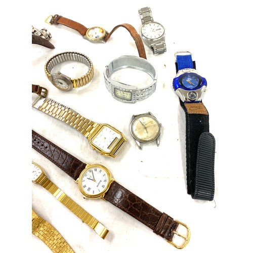 450 - Large selection of assorted wristwatches for spares or repairs