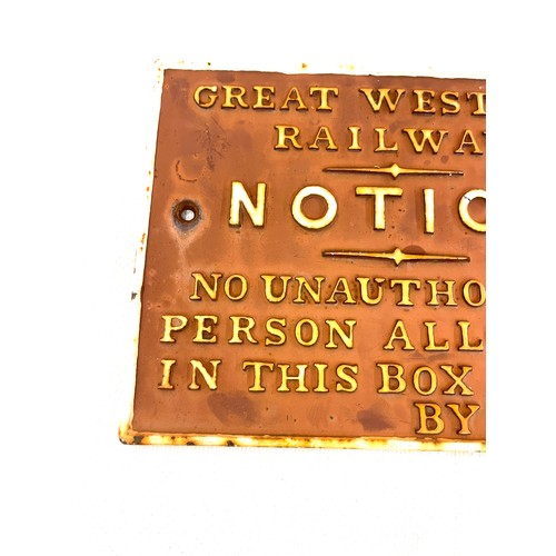 69 - Original cast Great Western Railway notice, approximate measurements. 11.5 by 7.5 inches 11 by 8.5 i... 