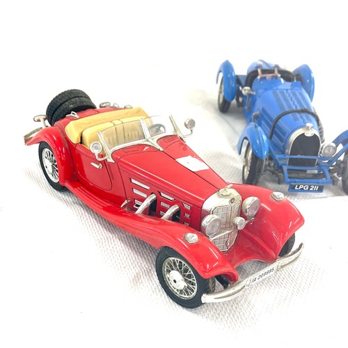 93 - 2 Burago cars 1936 Mercedes Benz 500K Roadster - Red Mint, bagatti type 59 1934 scala 1/18