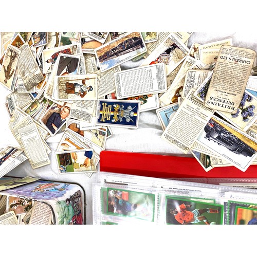 79 - Large selection of loose cigarette cards includes John Players, Neilsons, Wills, Hornimans etc