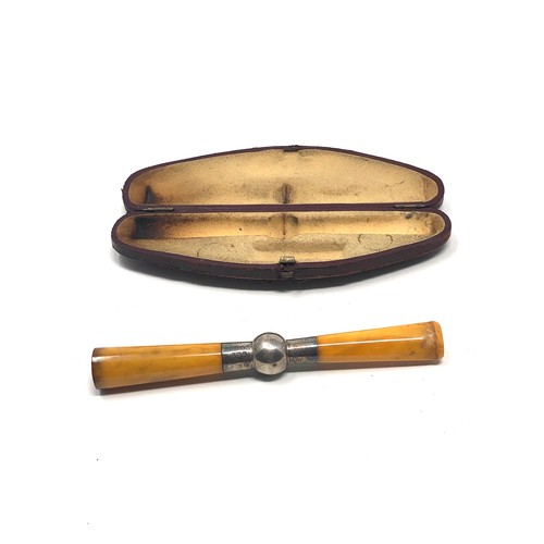 417 - Boxed antique silver & amber cigarette holder measures approx 11cm long comes in fitted box