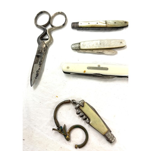 446 - Selection miscellaneous items to include silver bladed fruit knifes, silver tongs,