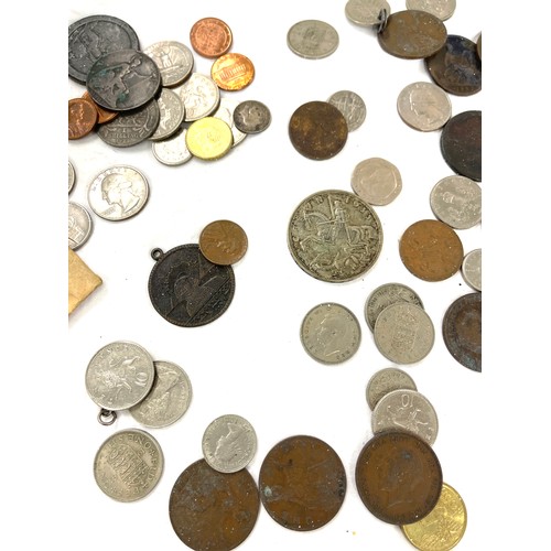 452 - Selection of old currency, coins and notes (£5 coin, crowns etc)