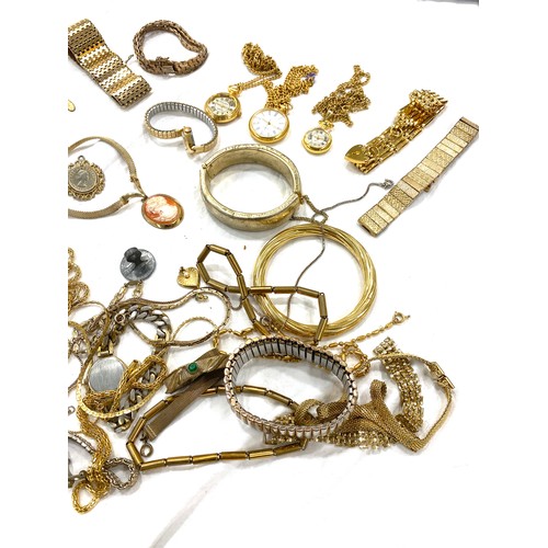 457 - Selection of Vintage and later costume jewellery