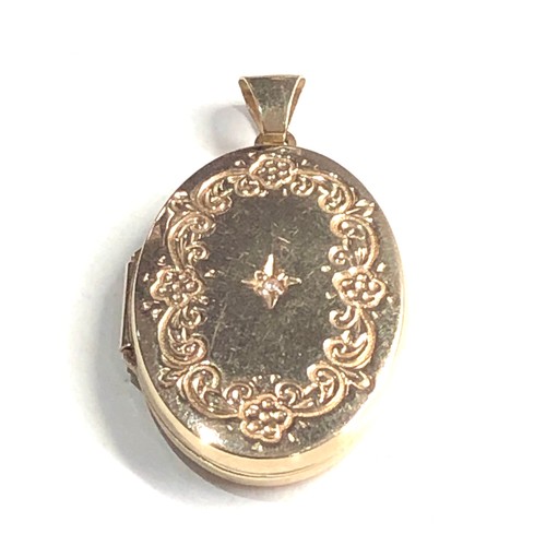 133 - 9ct gold diamond set locket weight 4.5g