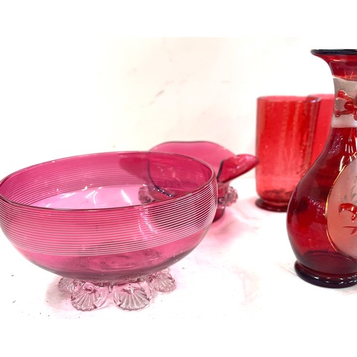 262 - Selection of antique and later Cranberry glass to include vases, bowls etc