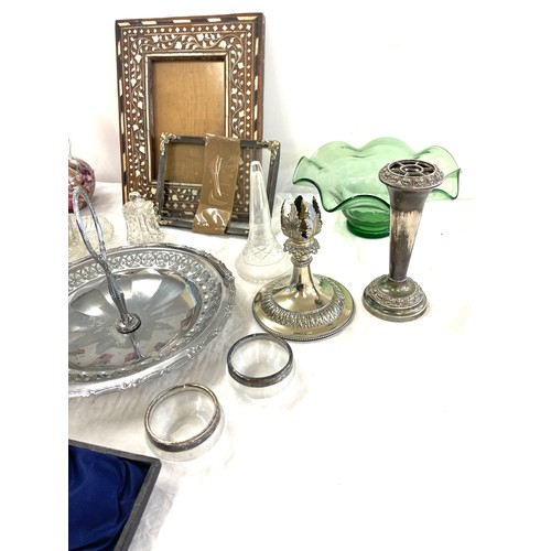 212 - Selection of miscellaneous collectables to include photo frames, glassware, various silver plate som... 