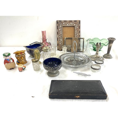 212 - Selection of miscellaneous collectables to include photo frames, glassware, various silver plate som... 