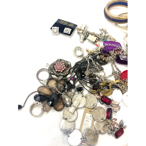 446 - Large selection of assorted costume jewellery