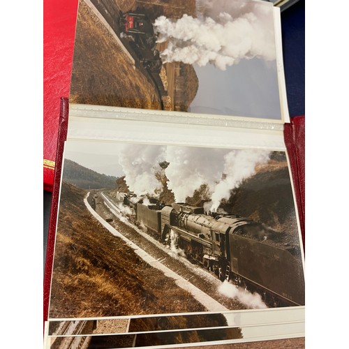 191 - Large selection of train photographs in albums