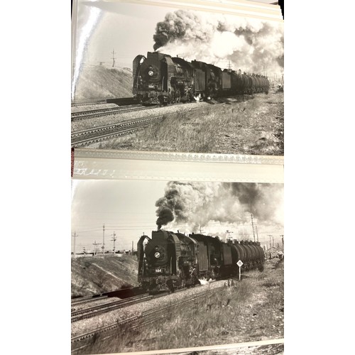 191 - Large selection of train photographs in albums