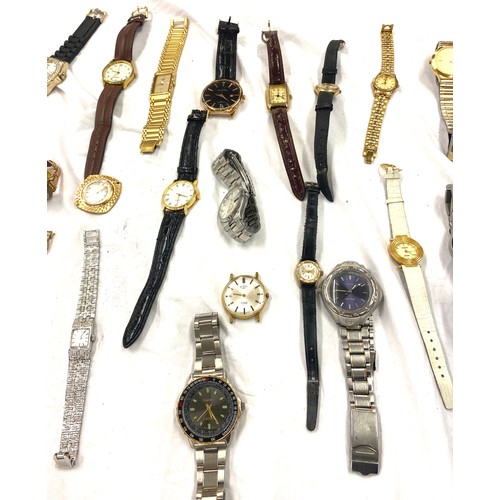 433 - Selection of ladies and gents wristwatches, untested