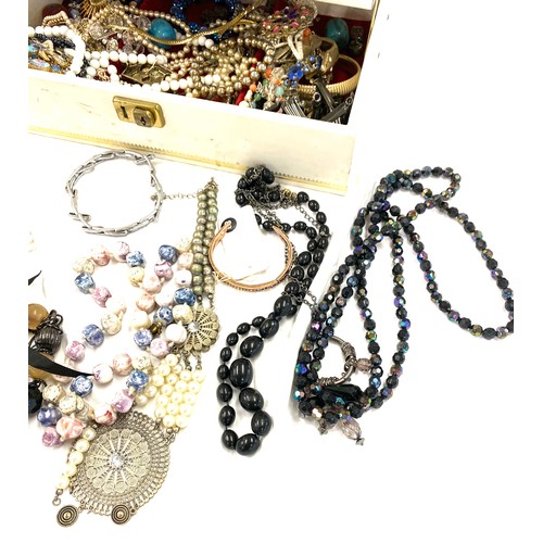 474 - Large selection of costume jewellery includes beads etc