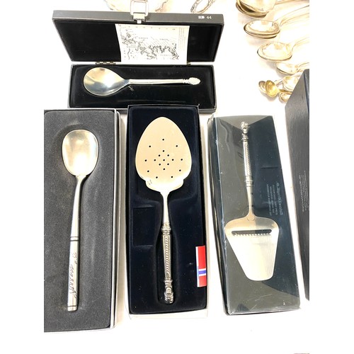 207 - Selection of silver plated cutlery include Norwegian cutlery ab 76 cherub spoons etc