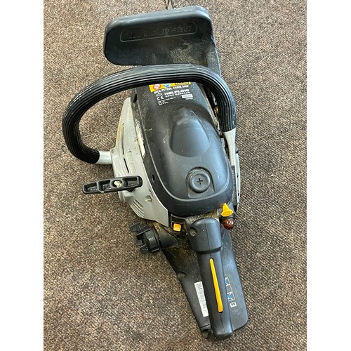 77 - Titan 35cc petrol chainsaw, working order