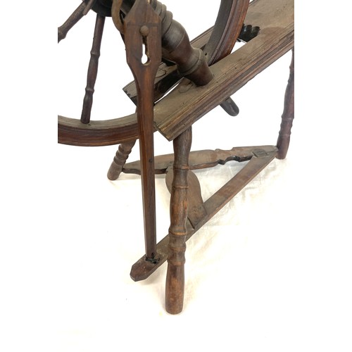 344 - Antique spinning wheel, approximate height: 36 inches