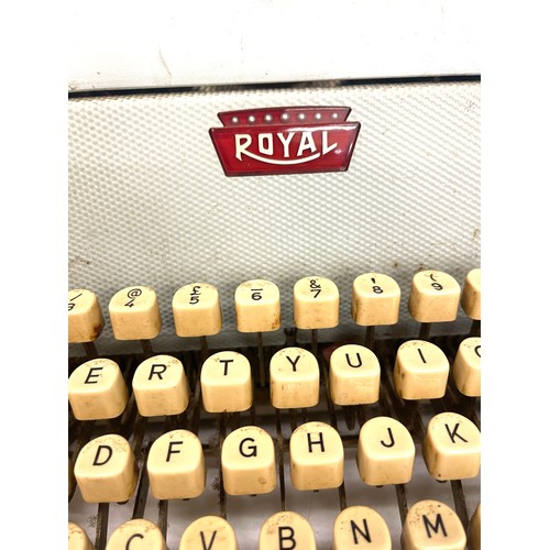 237 - Antique Royal typewriter