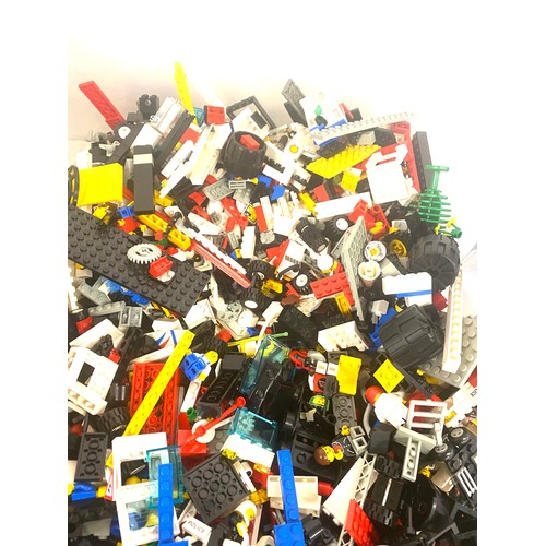 232 - Large selection of assorted lego