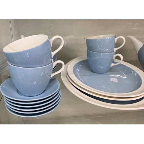 418 - Large selection of Wedgwood Summer sky part tea and coffee service